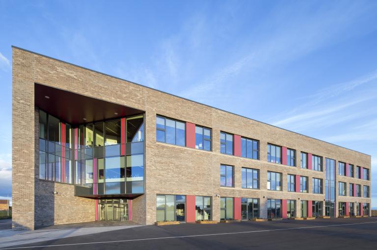 Robertson construction of shared campus school in Dundee