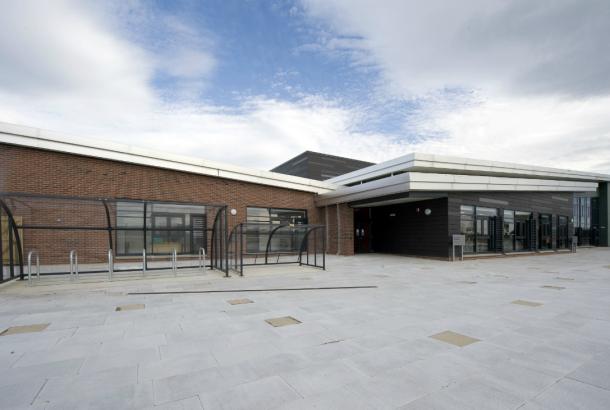 robertson construction of school in stirlingshire
