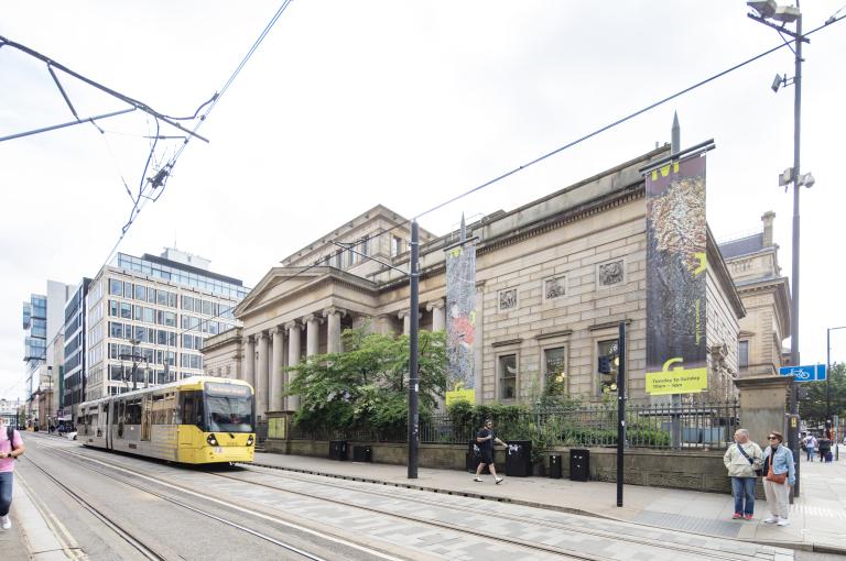 Exterior of Manchester Art Gallery 
