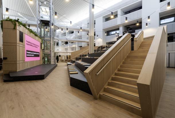 Atrium with hellerup stair 