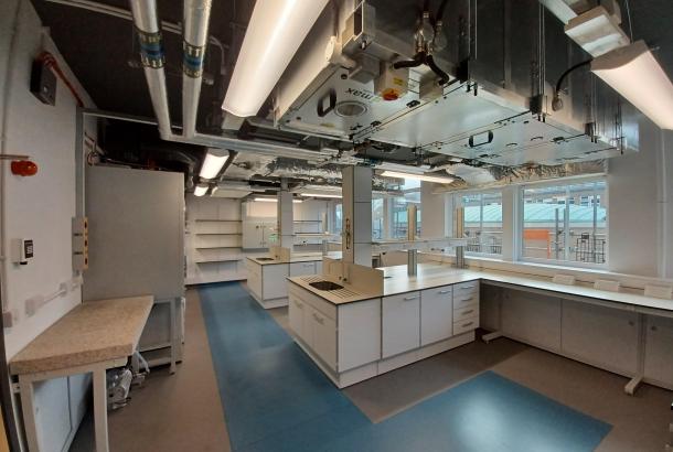 Image of new chemistry lab M&E refurbishments
