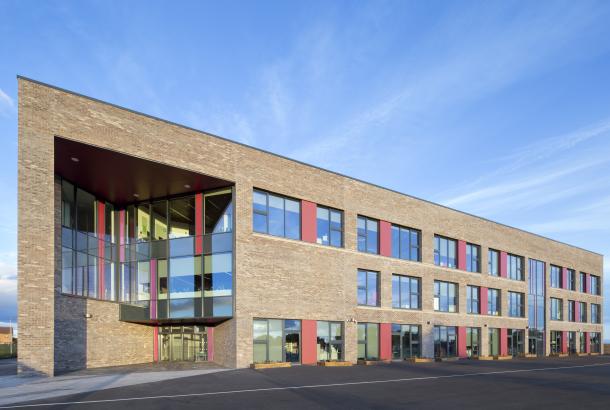 Robertson construction of shared campus school in Dundee