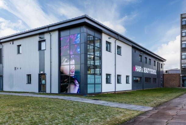 Robertson construction of college in Angus