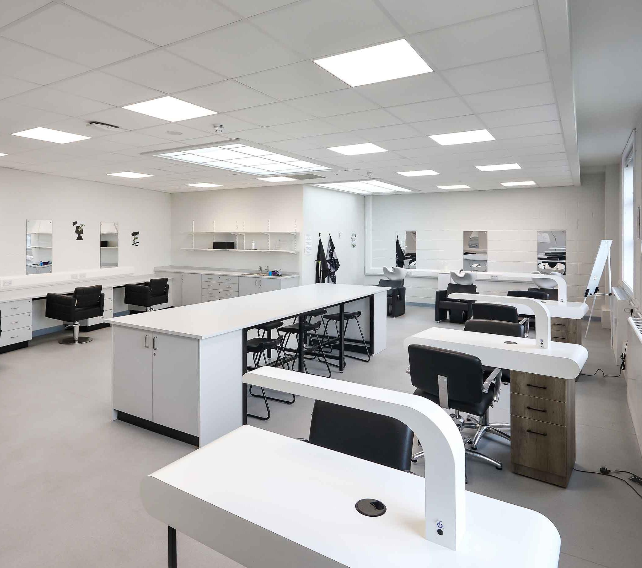 Image of a beauty training classroom