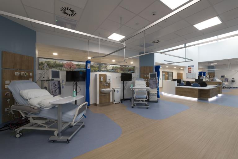 Renal unit treatment area