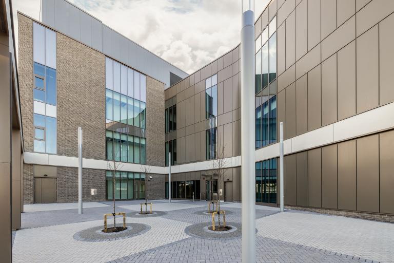 University of Dundee Life Sciences Innovation Hub - courtyard