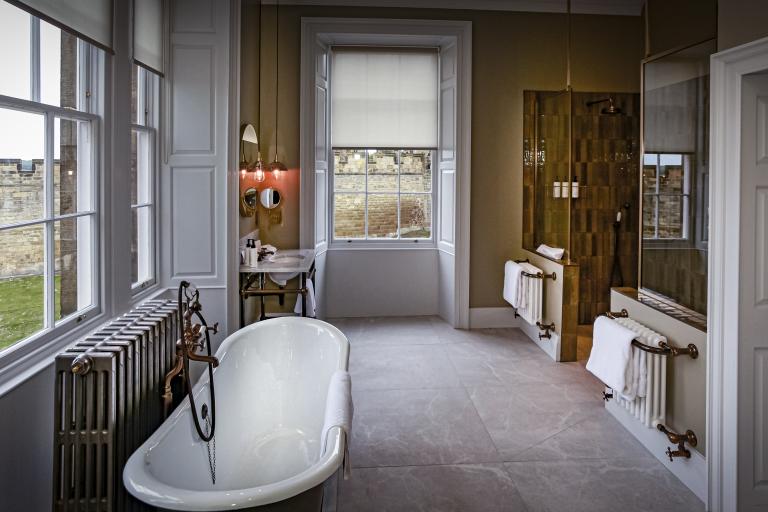 Bailiffgate Hotel, delivered by Robertson Construction North East - bathroom