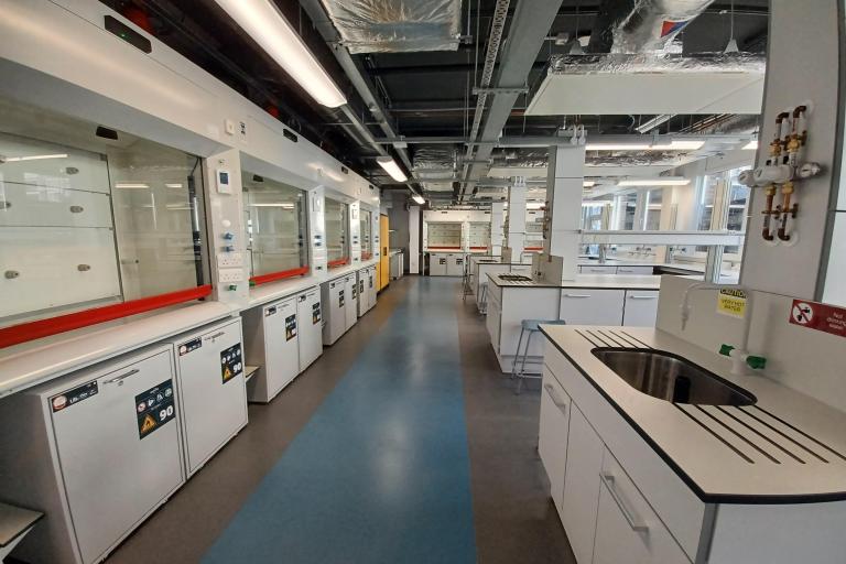 Image of new chemistry lab M&E refurbishments