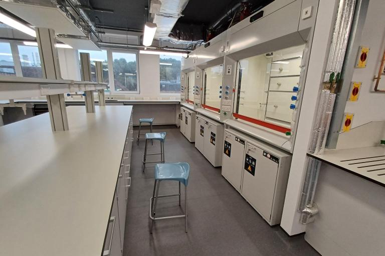 Image of new chemistry lab M&E refurbishments