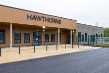 The main entrance to Hawthorns Primary School.