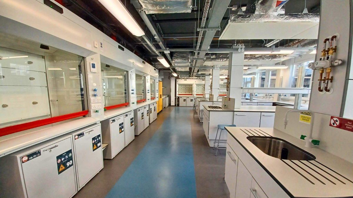 Refurbished chemistry laboratory at Durham University, delivered by Robertson Construction