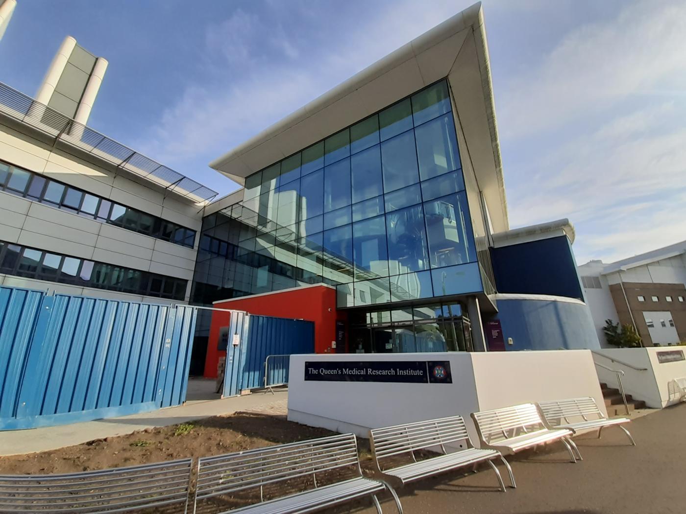 Robertson construction Edinburgh QMRI